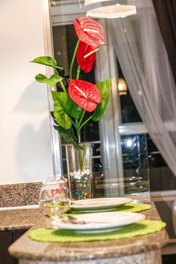 Birch Tower - Malate Rooms มะนิลา ภายนอก รูปภาพ